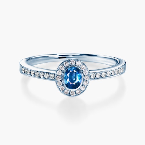 Pierścionek zaręczynowy SAVICKI: białe złoto, niebieski szafir, diamenty